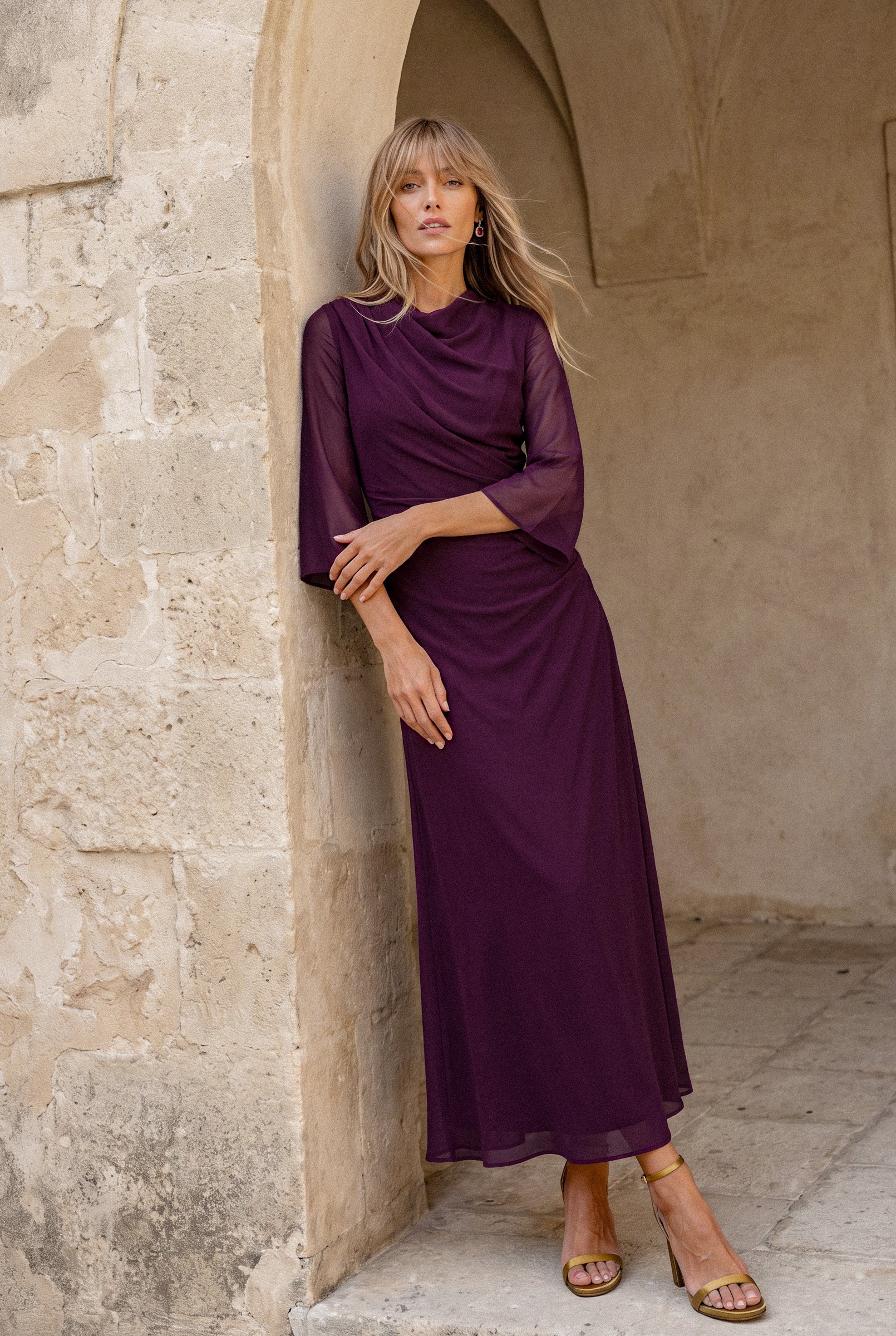 Carola berenjena - Vestidos de invitada para bodas y eventos | Cho Atelier