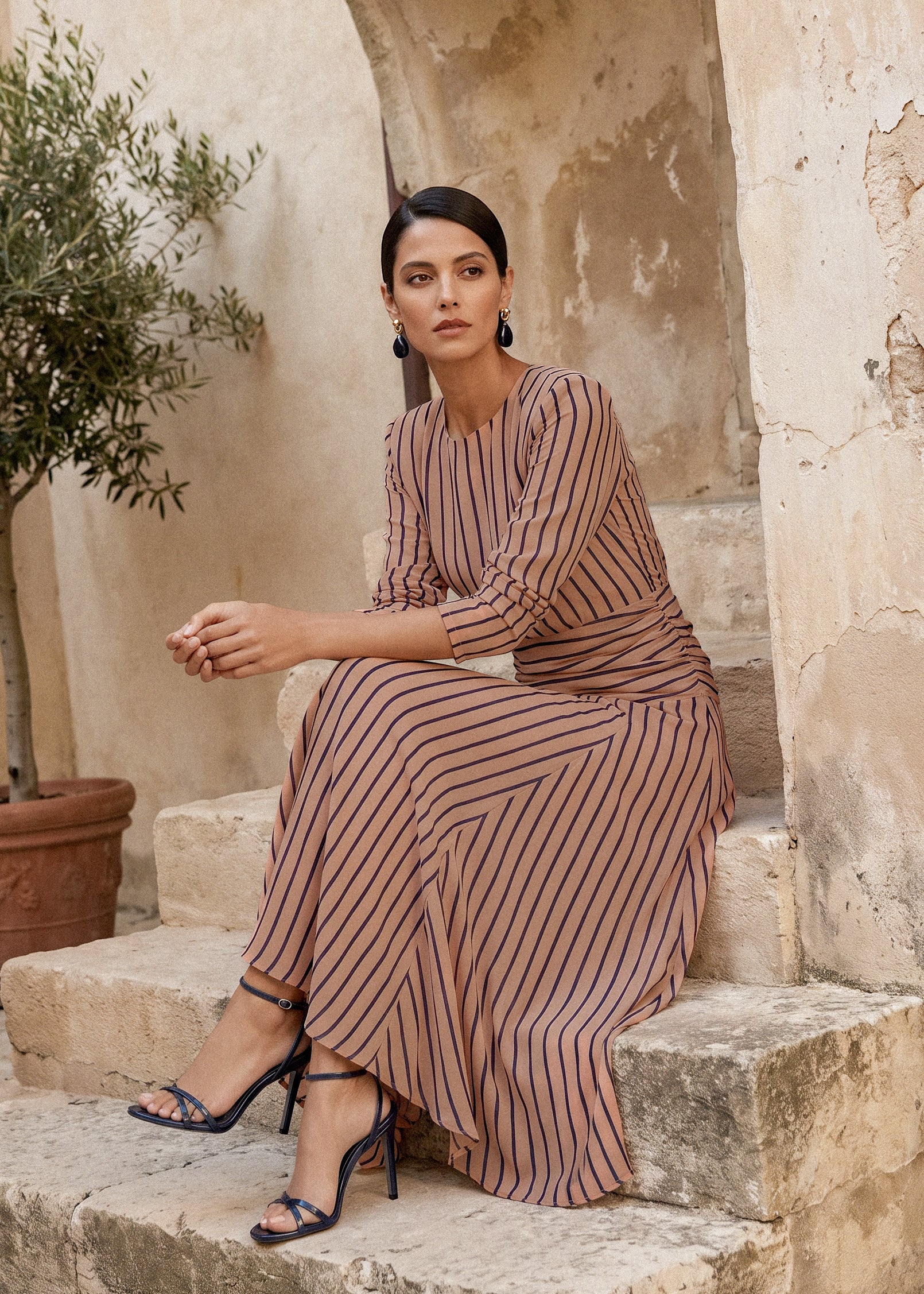 Yamila beige - Vestidos de invitada para bodas y eventos | Cho Atelier