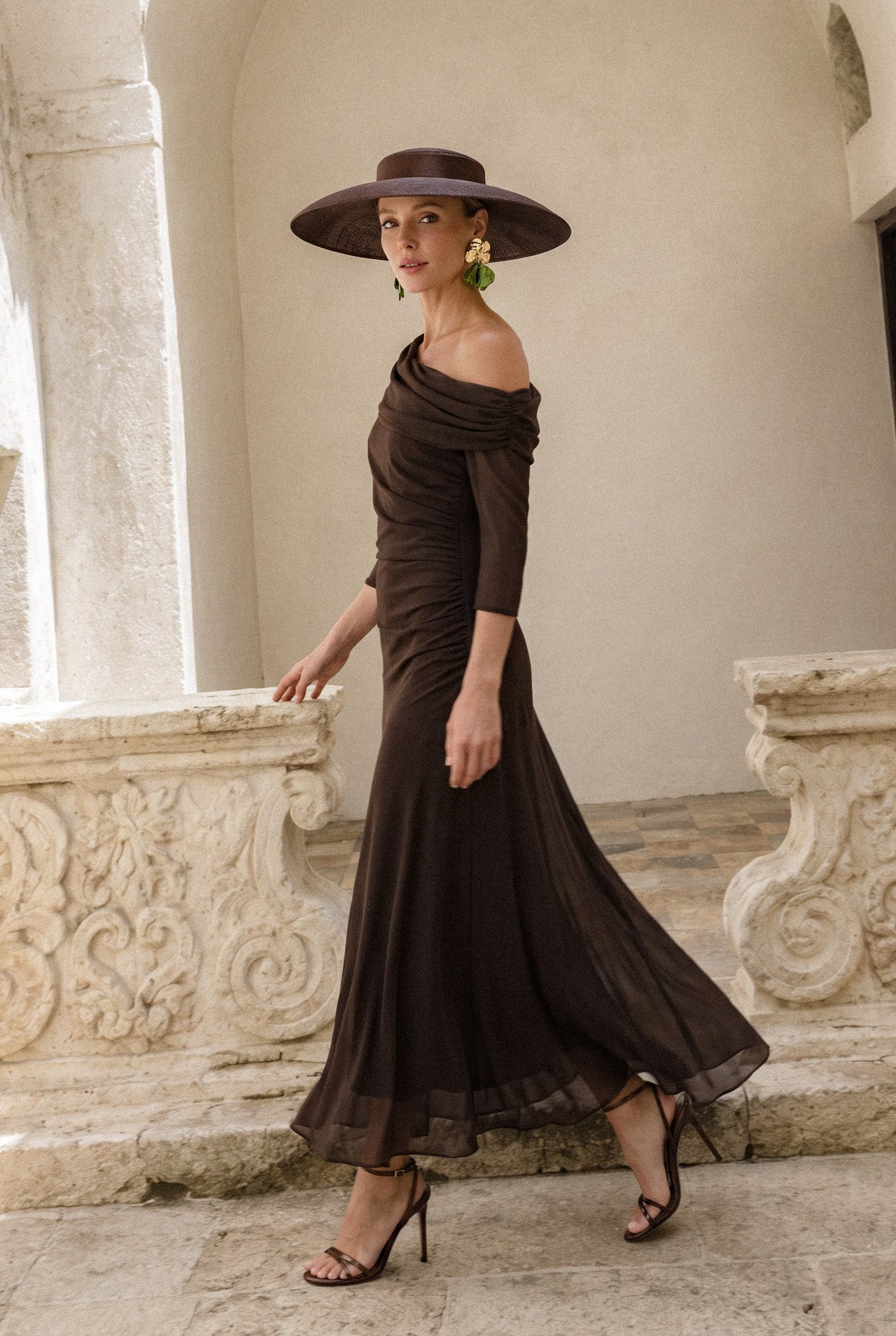 Gisella Chocolate - Vestidos de invitada para bodas y eventos | Cho Atelier