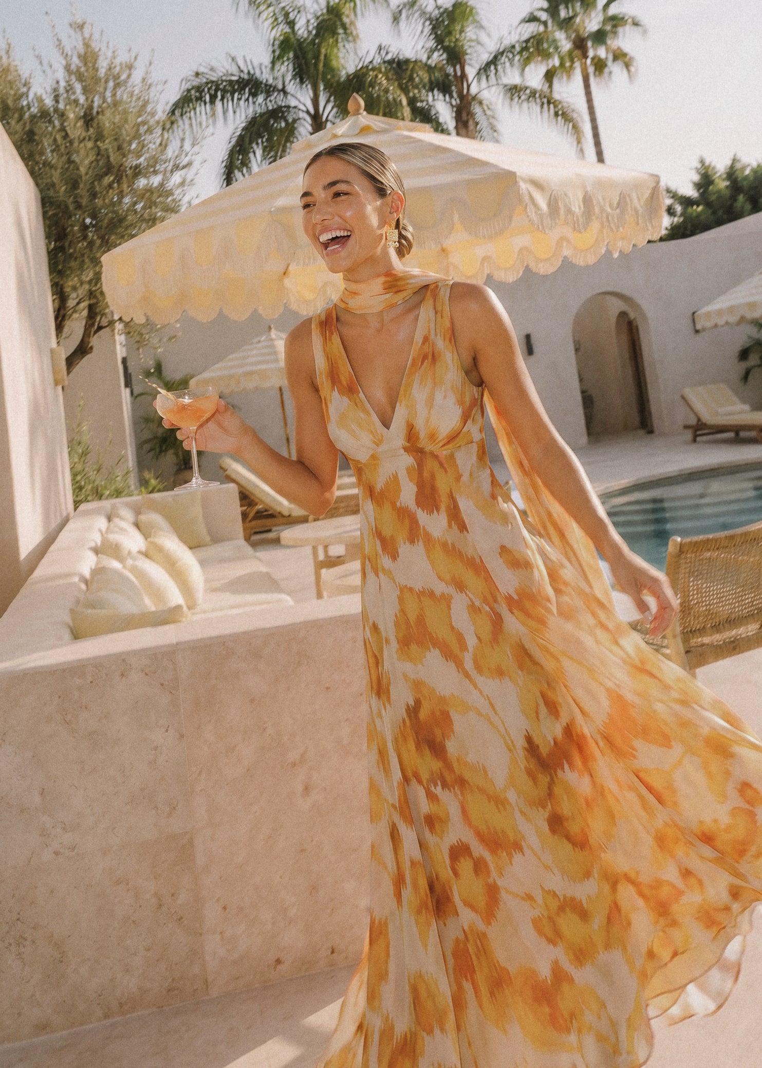 Selena beige - Vestidos de invitada para bodas y eventos | Cho Atelier